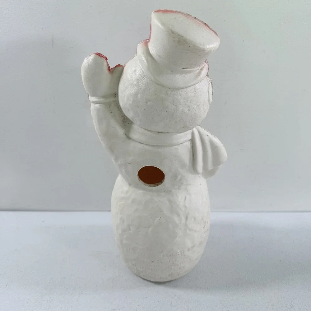 Vintage DAPOL Plastic Christmas Snowman W/ Wreath Blow Mold 12.5